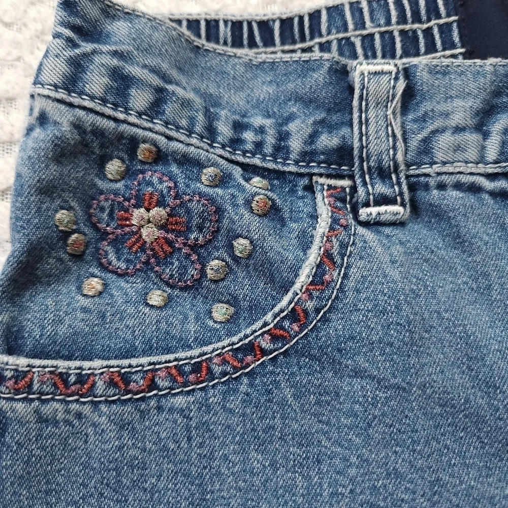 Vintage Kids Gap Cute Floral Embroidered Crochet Jean Shorts Size 3
